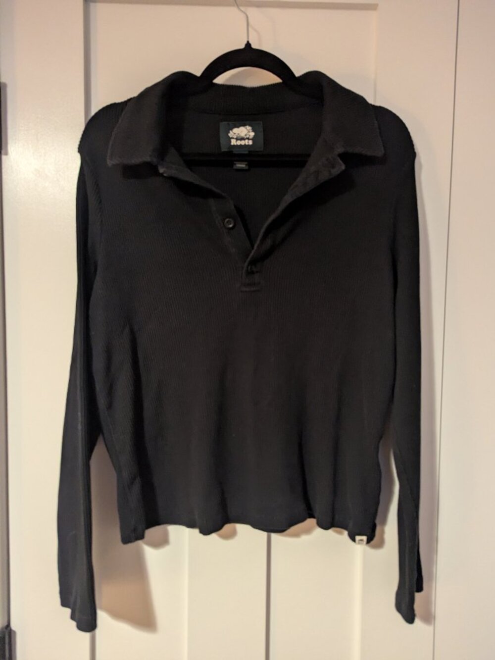 Roots Black Ribbed V Neck Collared Long Sleeve Shirt Size L